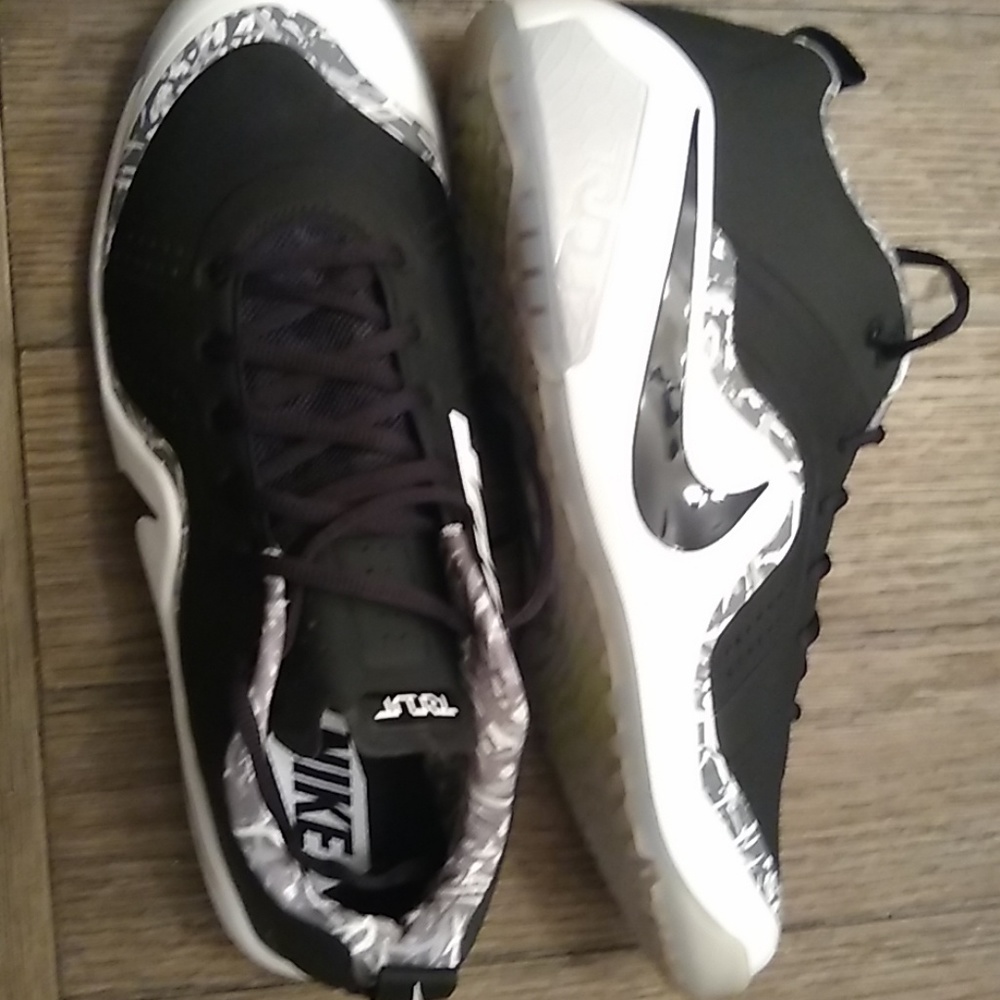 Men's New Nike Force Zoom Trout 4 Turf